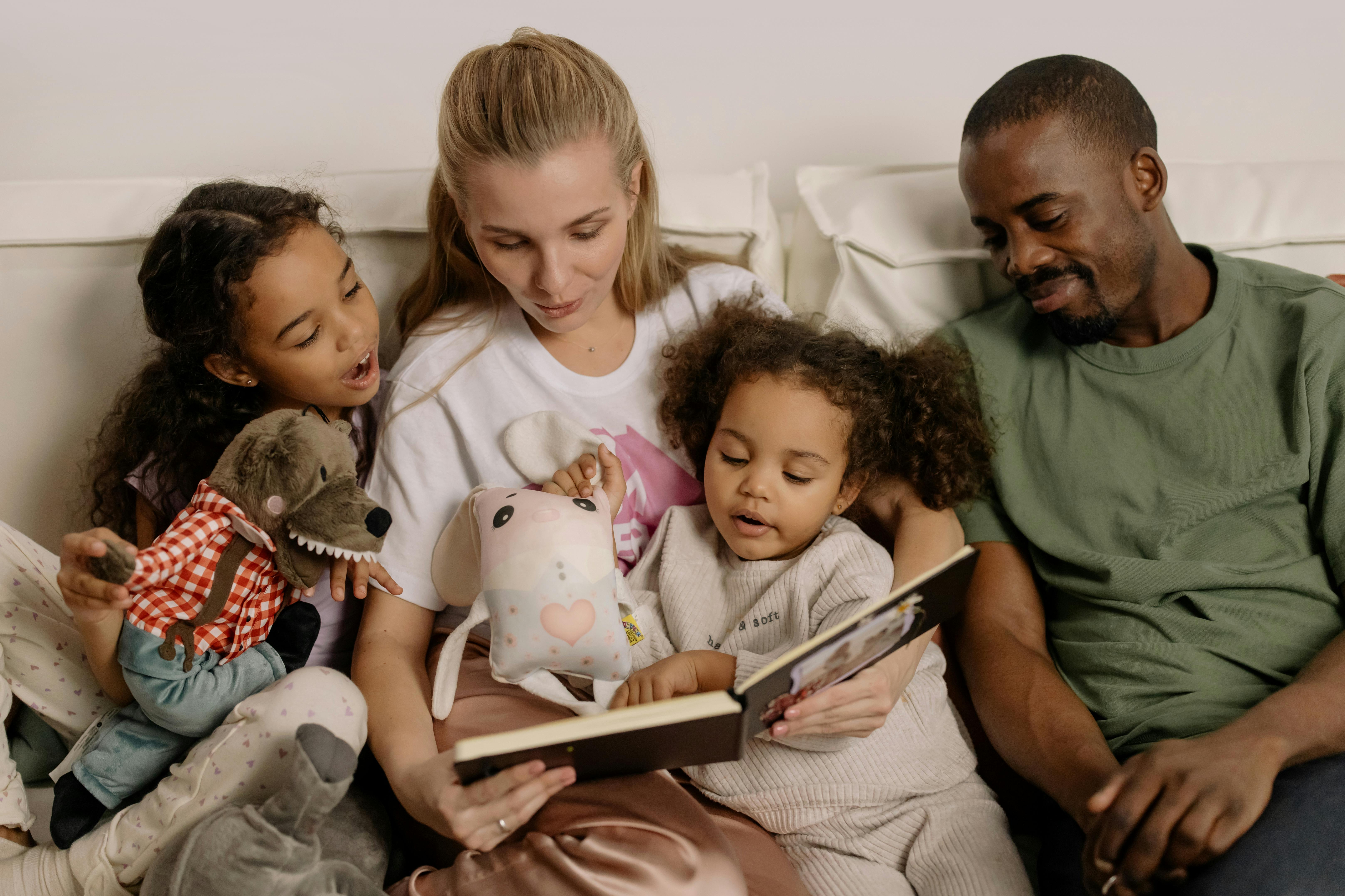 Trabajo editorial sobre materiales familiares